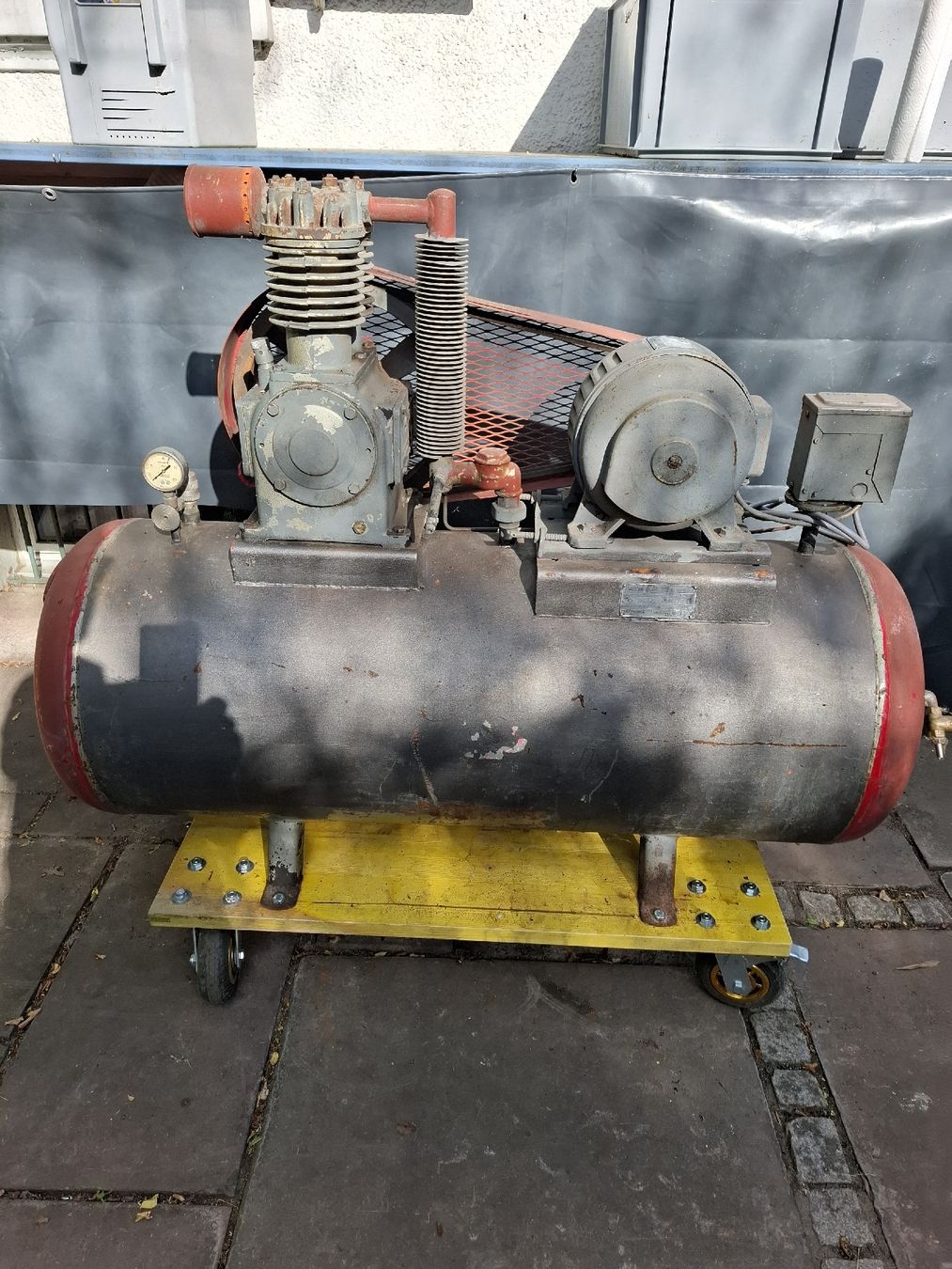 Kompressoren: Kompressor  200l – Gebraucht aus Reinach BL von chlaus04 3