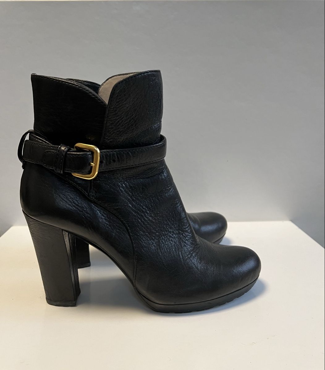 Scarpe da donna: Prada Stiefeletten 37.5 – Nuovo (secondo la descrizione) da Dietikon venduto da k.mirella