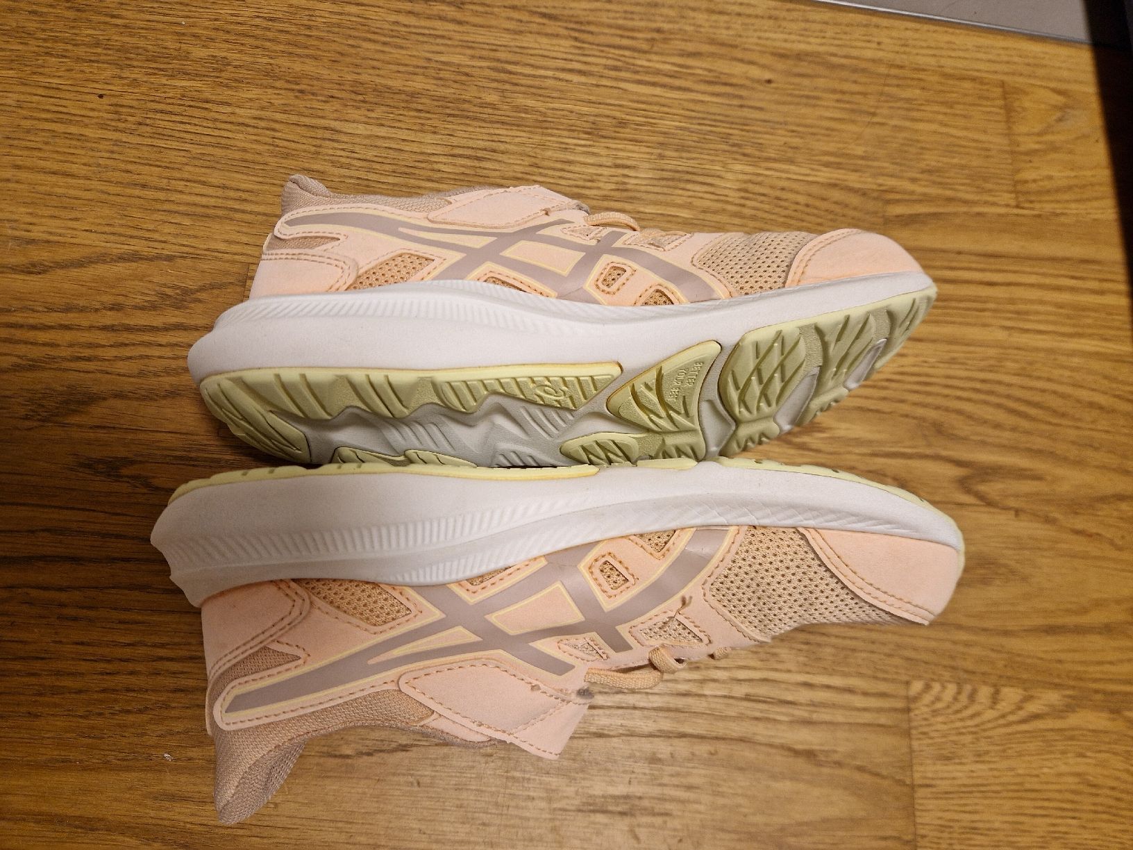 Asics Scarpe da donna: Asics Jolt – Usato da KEHRSATZ venduto da Marina32