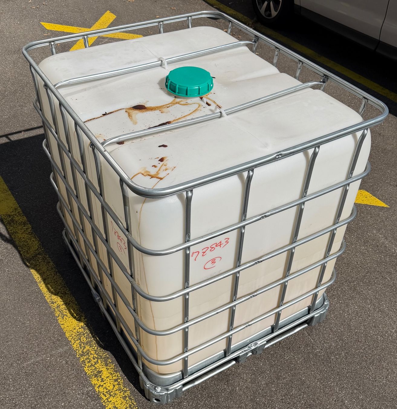 Tränken & Tröge: IBC CONTAINER 1000L – Gebraucht aus Schlieren von VintageType 4