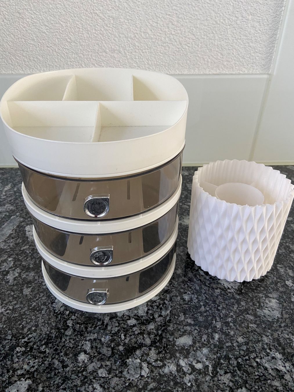 Contenitori & Simili: Schmink-Kosmetik Organizer – Usato da zeihen venduto da Racer-71