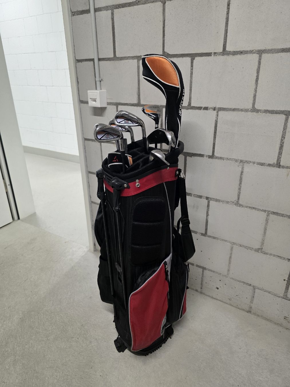 Clubs & Sets: Golfschläger Set mit Tasche gebraucht – D'occasion à Untersiggenthal par HK-D 6