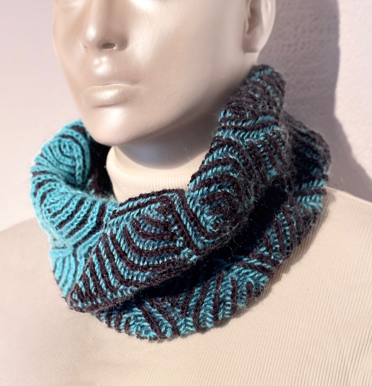 Foulard & Sciarpe: Loop, Strickschlauch, handgestrickt – Nuovo e nell'imballaggio originale da Fislisbach venduto da handglismet