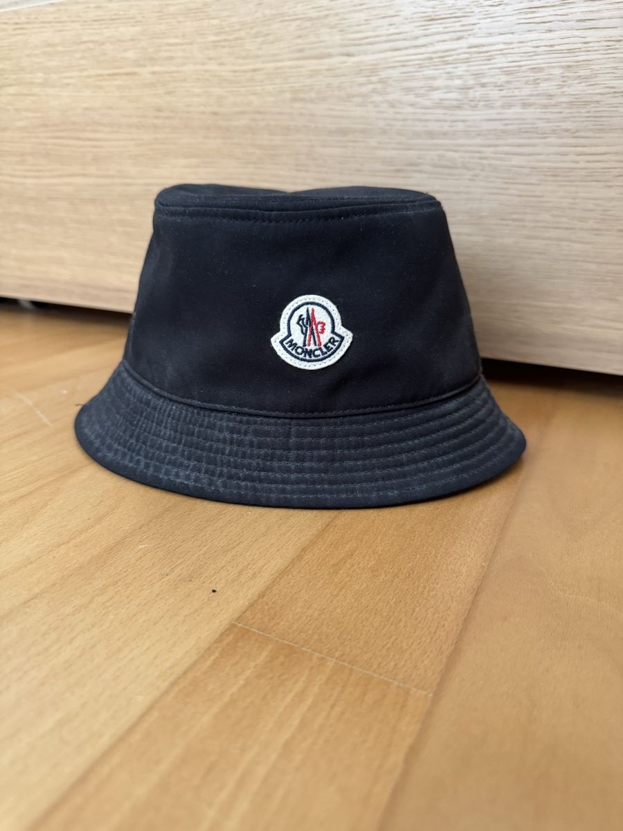 Moncler Hüte, Mützen & Caps: Moncler Bucket hat schwarz – Neu (gemäss Beschreibung) aus Steinhausen von ite_rk7c