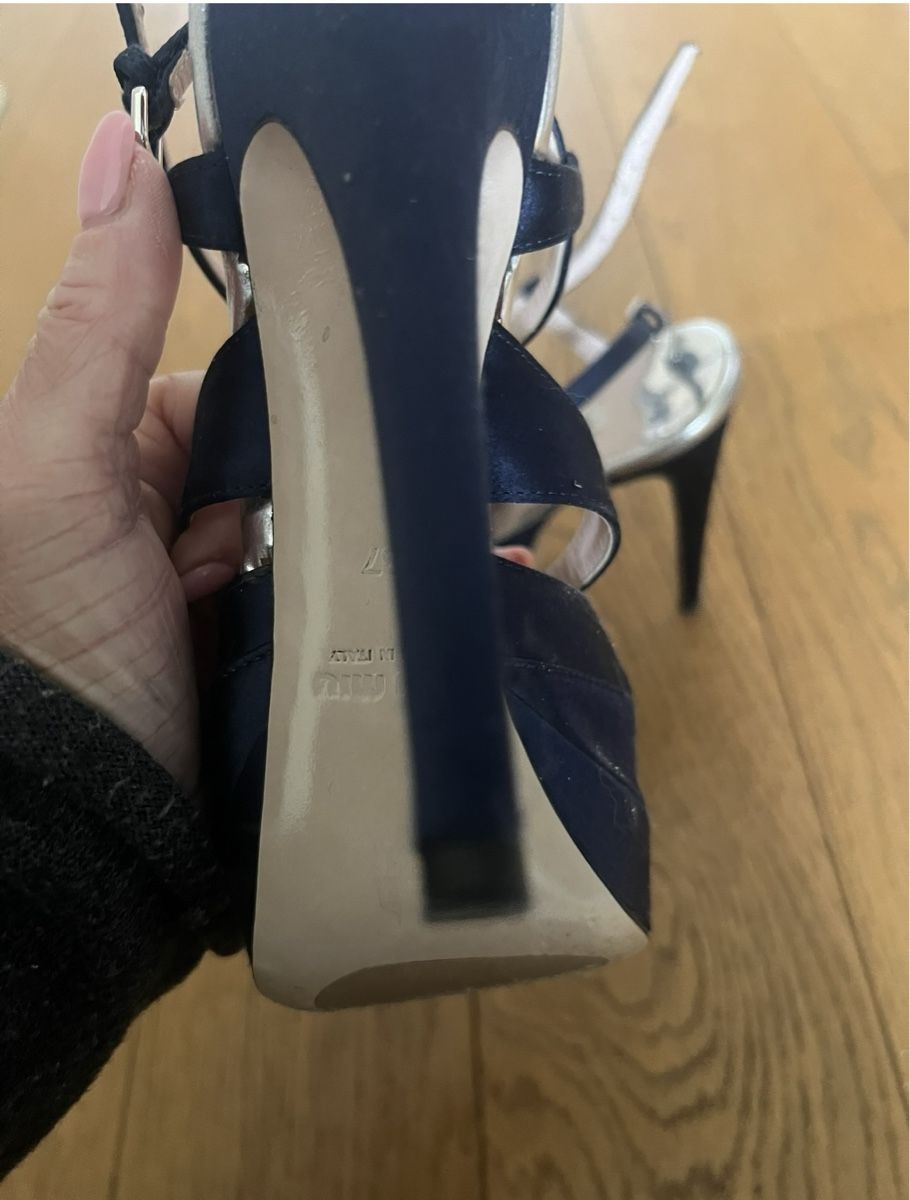 Miu Miu Damenschuhe: Miu Miu Satin Sandalen Crystal – Gebraucht aus Horgen von susu6969 3