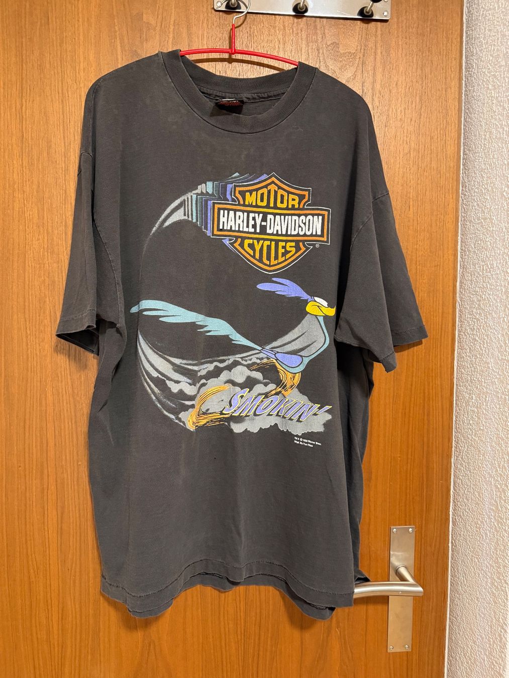 Harley-Davidson T-shirt: Vintage Harley Davidson Roadrunner T-Shirt – Usato da Kloten venduto da Sadushk