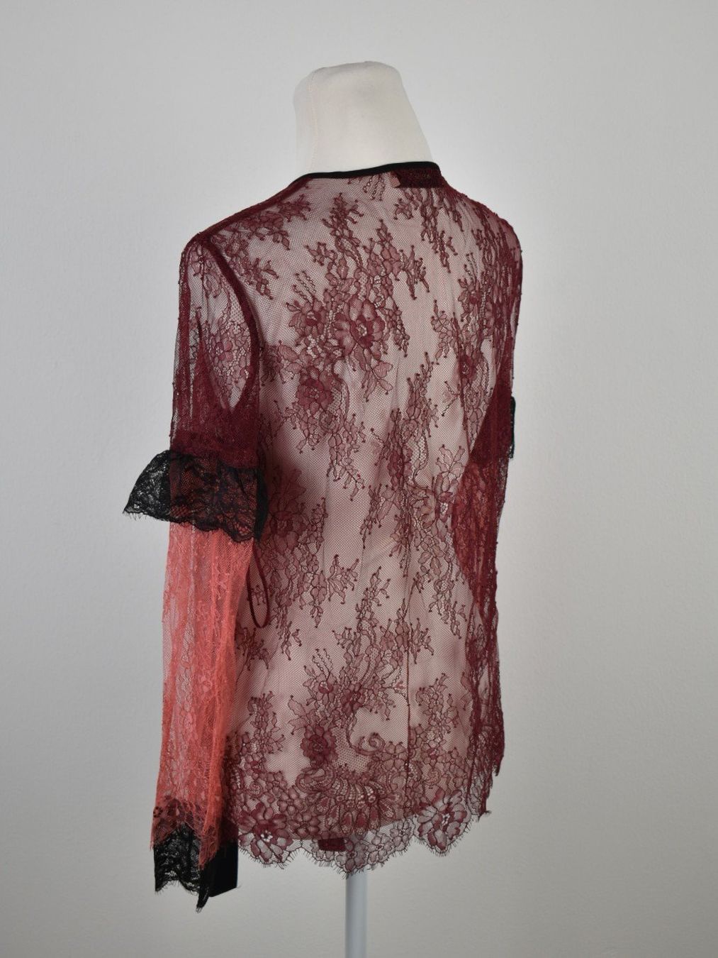 Twinset Camicette: Twinset Bluse aus Spitze Gr.38 – Usato da Nürensdorf venduto da 2ND_STORY 2