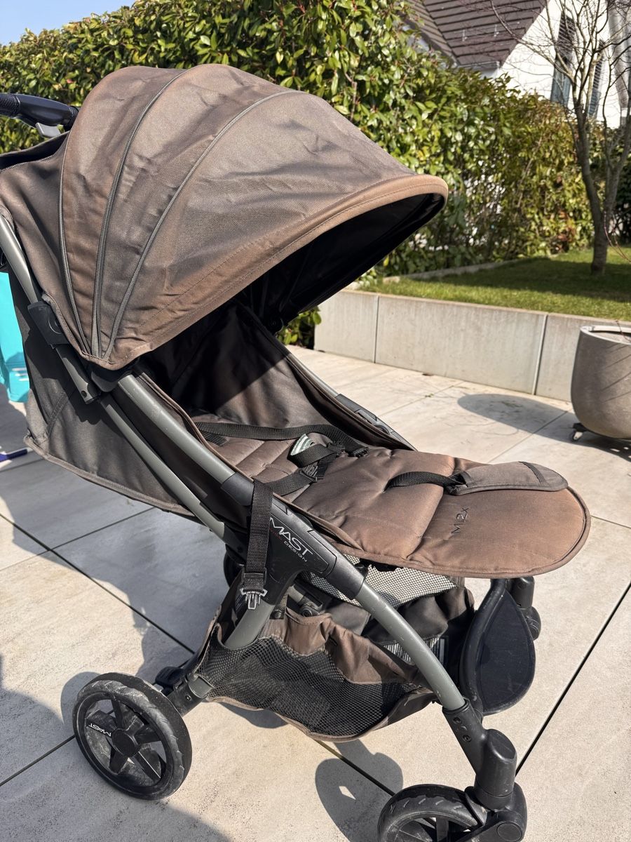 Carrozzine: Mast M2x kinderwagen – Usato da Hettlingen venduto da Mariy555 2