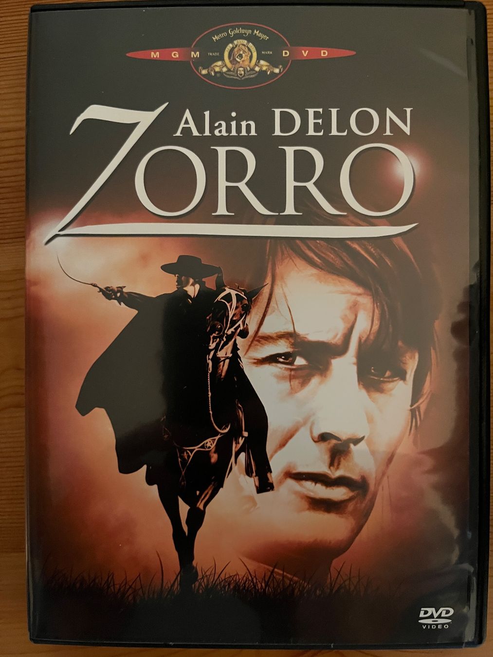 Tutti i DVDs: ZORRO - ALAIN DELON – Usato da Lausanne venduto da sbar224