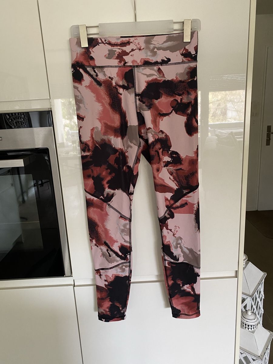 Only Leggings: Sportleggins – Nuovo (secondo la descrizione) da Wermatswil venduto da -secondchance-