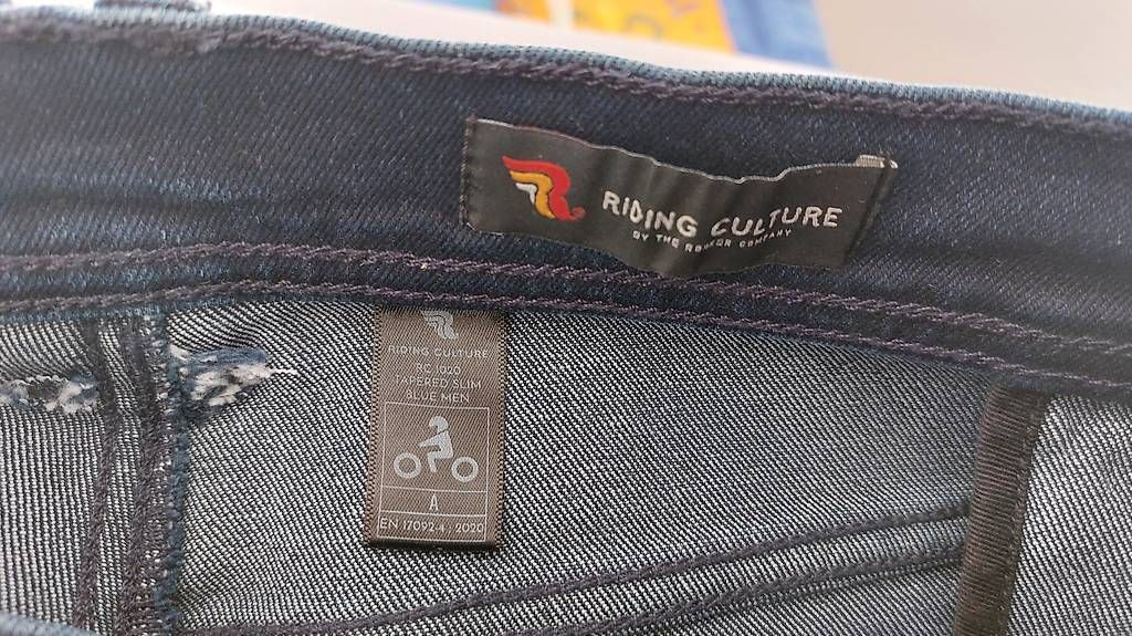 Pantaloni: Töffjeans mit Knieschoner 2x getragen – Usato da Bauma venduto da uim_7klr 2