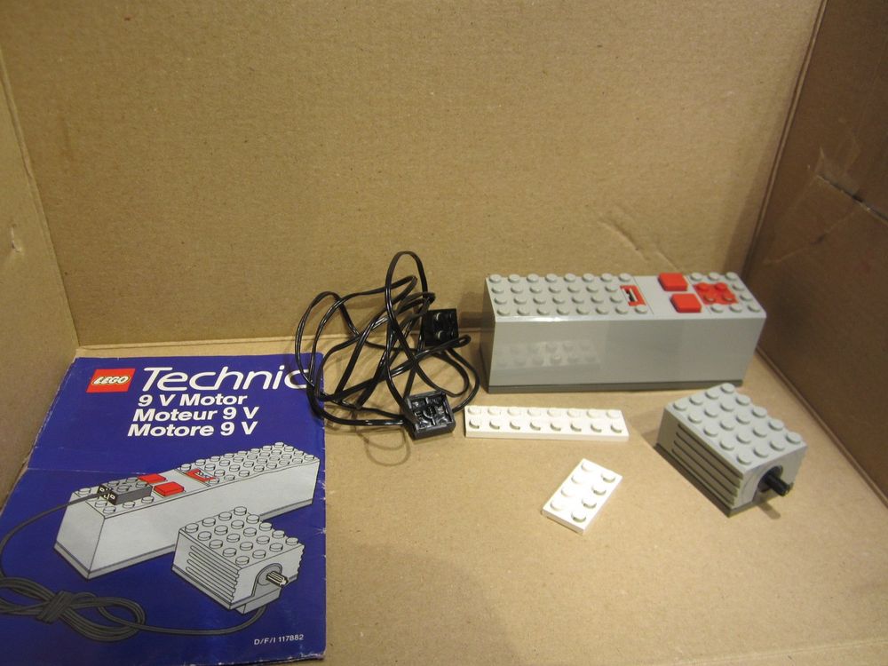 Lego technic, alter Motor mit Batteriekasten (Gebraucht) in ...