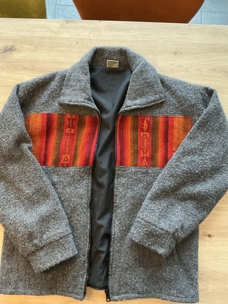 Giacche: Alpaca Wool Jacket, Made in Peru, Traditional Andean Design – Usato da Ebmatingen venduto da dsante