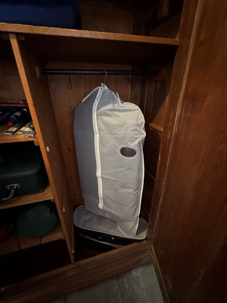 Armoires: Antiker Kasten, braun – D'occasion à Zürich par Byall 6
