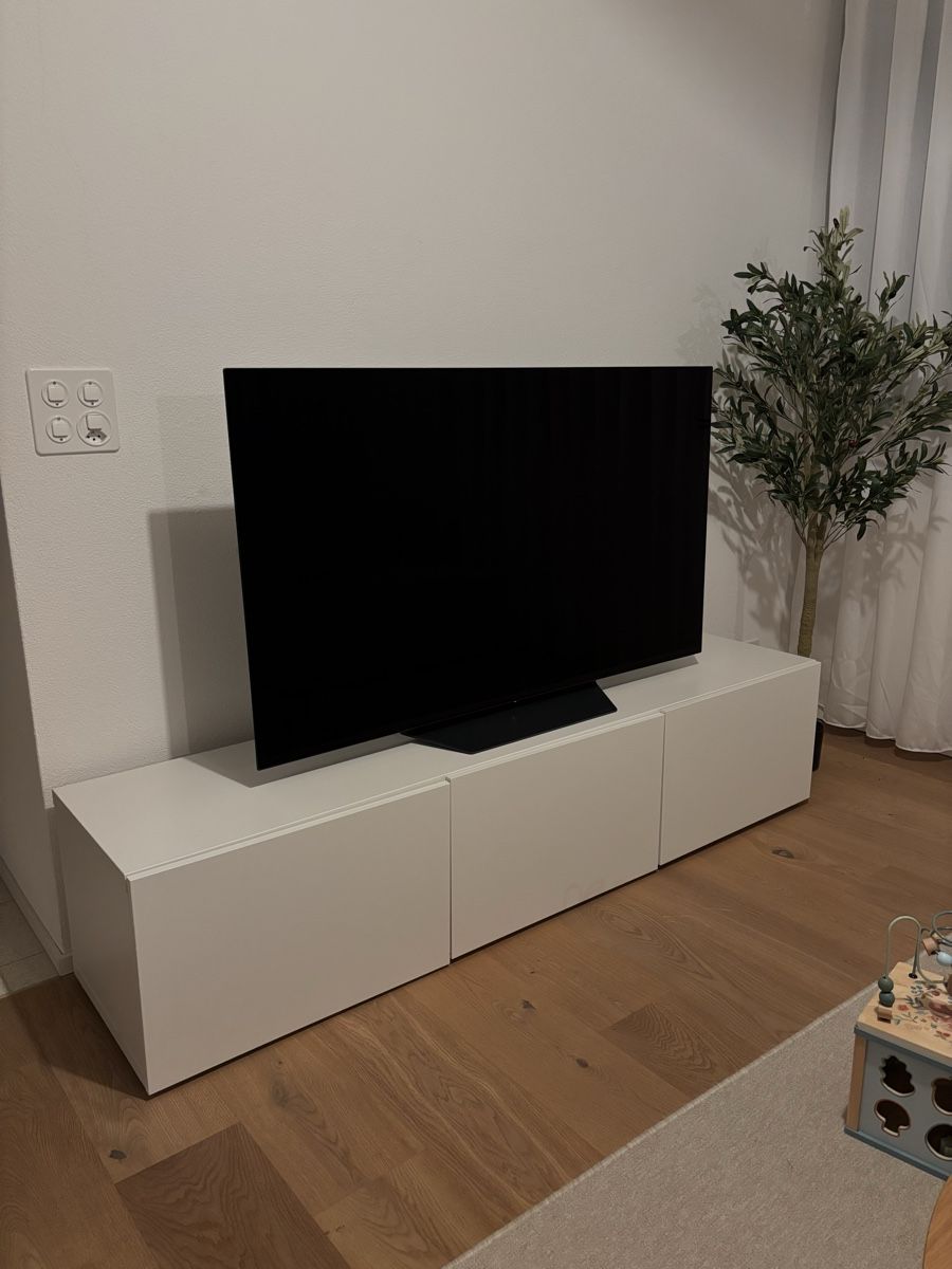 Ikea Mobili TV: TV Kommode – Usato da Winterthur venduto da mmsh