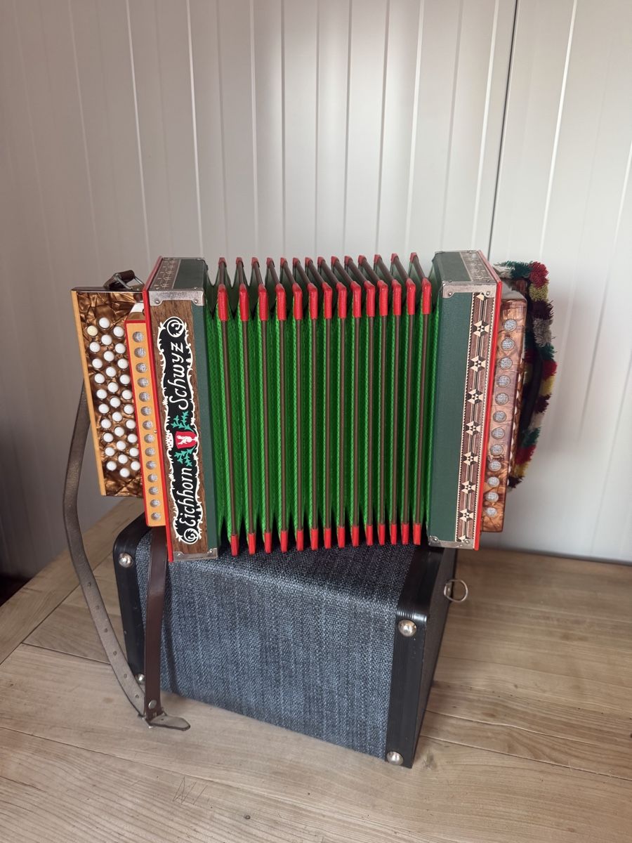Eichhorn Instruments de musique: Schwizerogeli Eichhorn  – D'occasion à Muhen par MiGeiss64 6