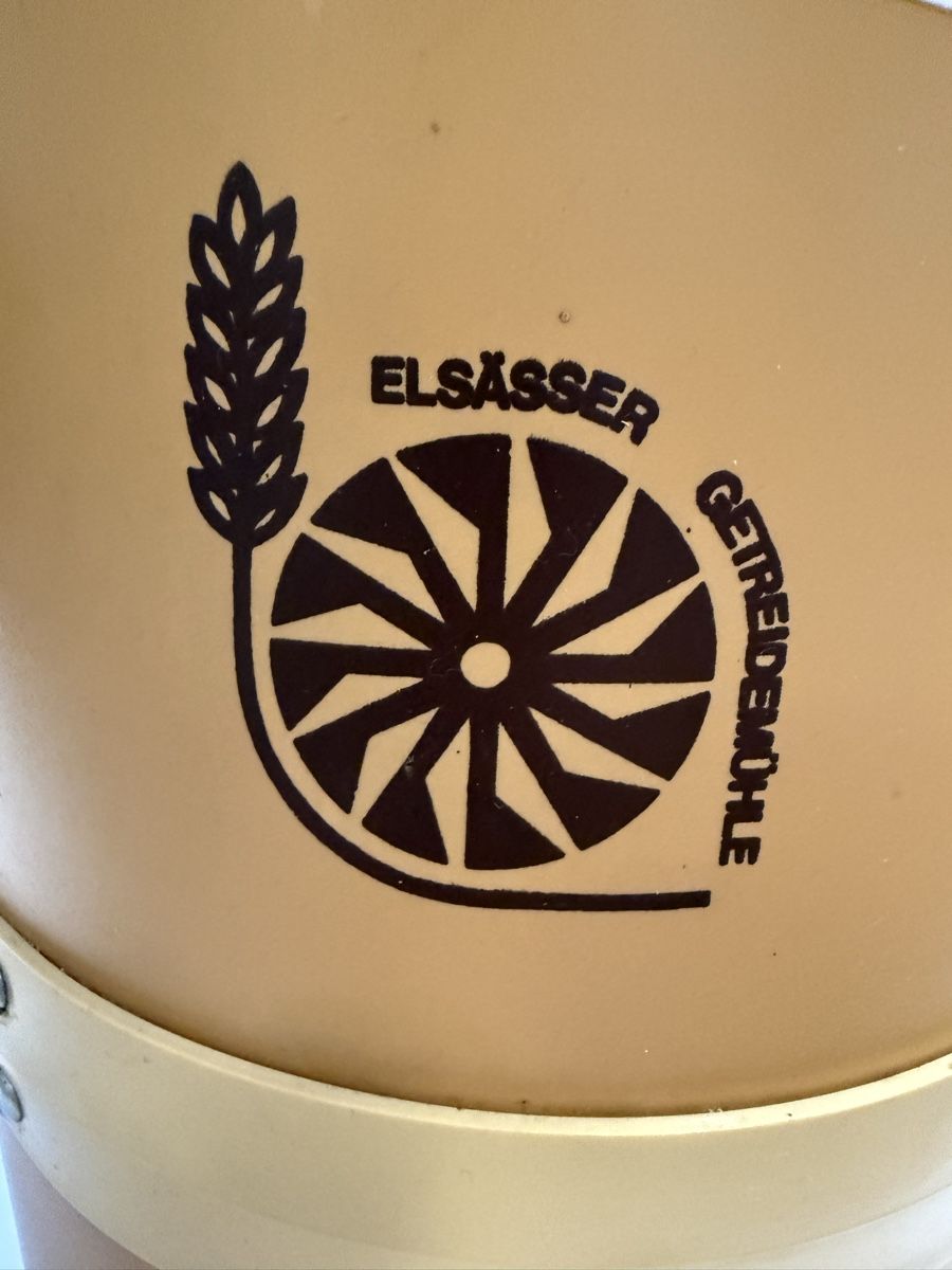 Elettrodomestici da cucina: Elsässer Getreidemühle Typ F100  – Usato da Wildegg venduto da KramerBeni 1