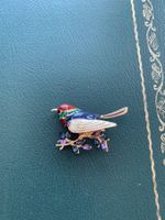 SOLAR Brosche Vogel auf Zweig Emaille & Kristalle Bunt