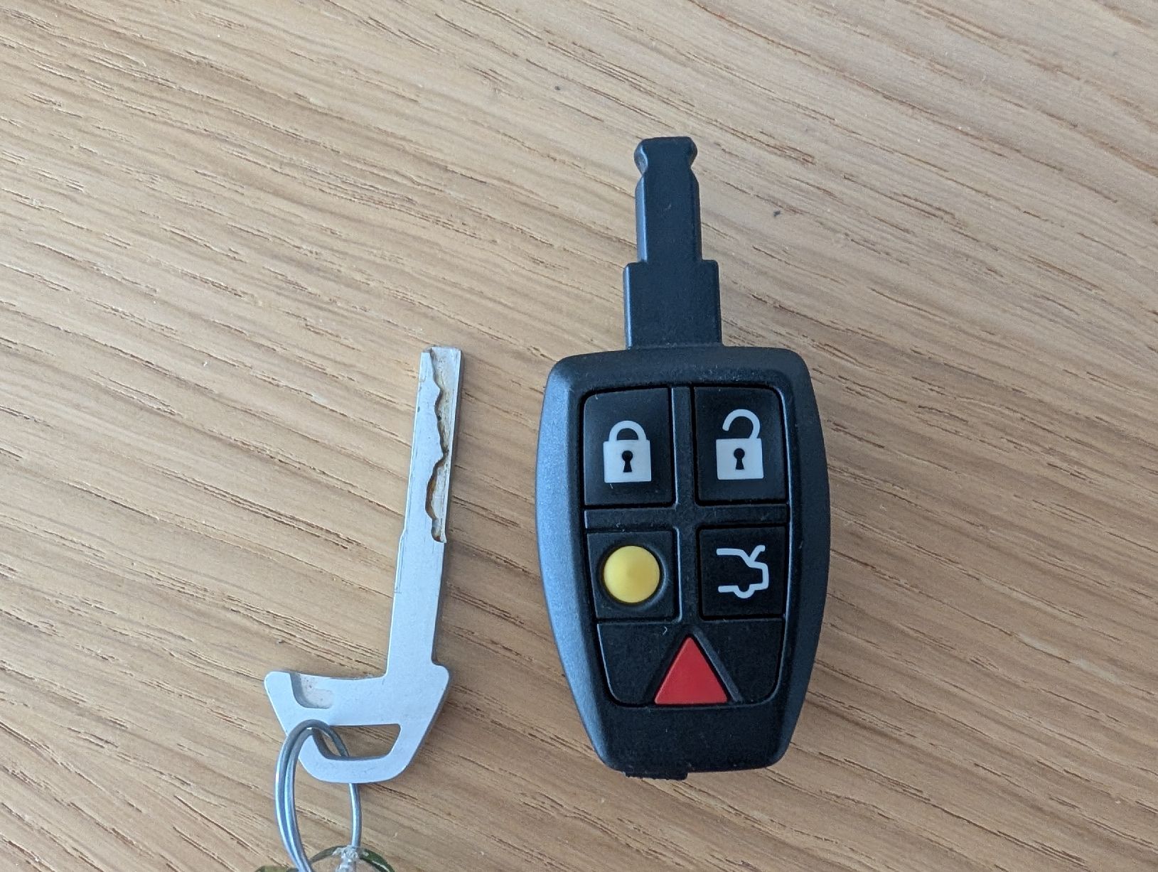 Clés: Autoschlüssel Volvo S40  – Neuf (Voir description) à Wallisellen par bspm20 1