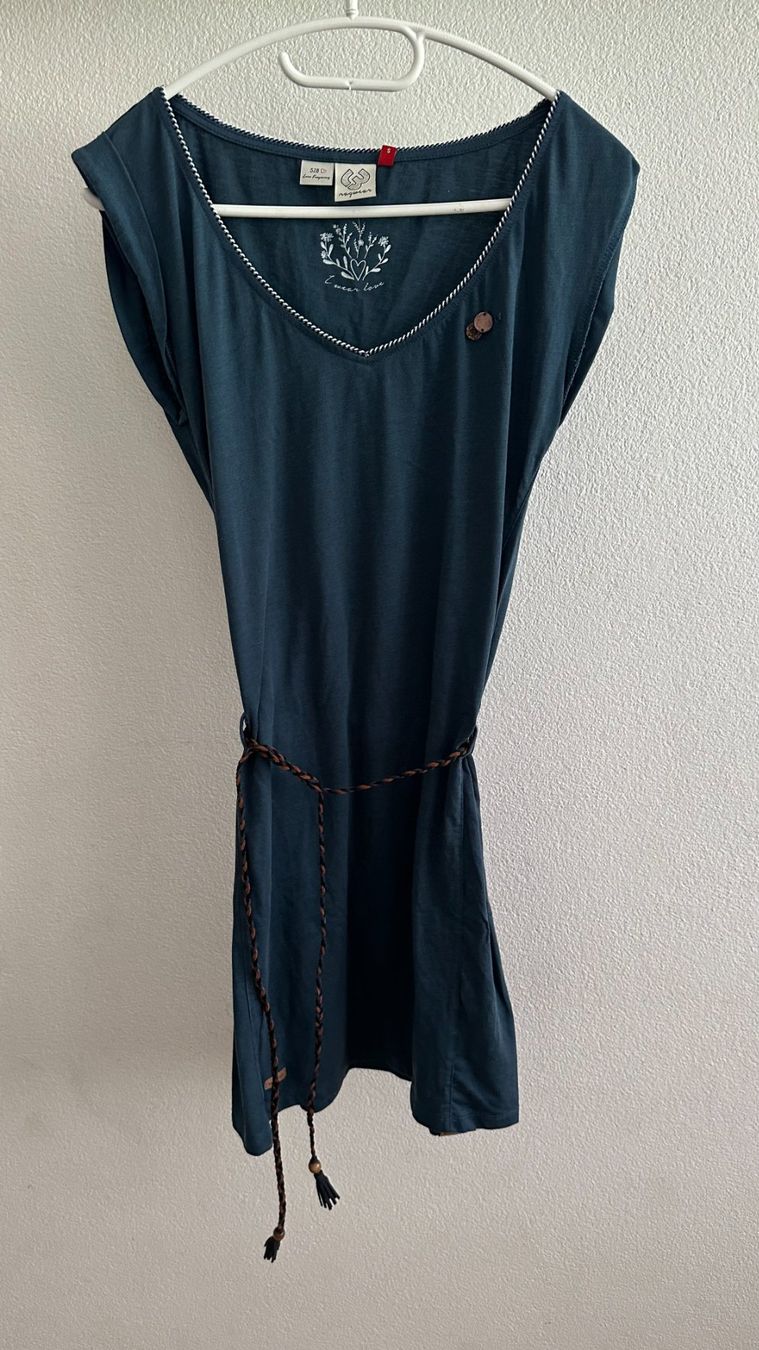 Ragwear Kleider: Abito donna blu scuro taglia M Raqwear – Gebraucht aus S. Antonino von day_dxs7 1