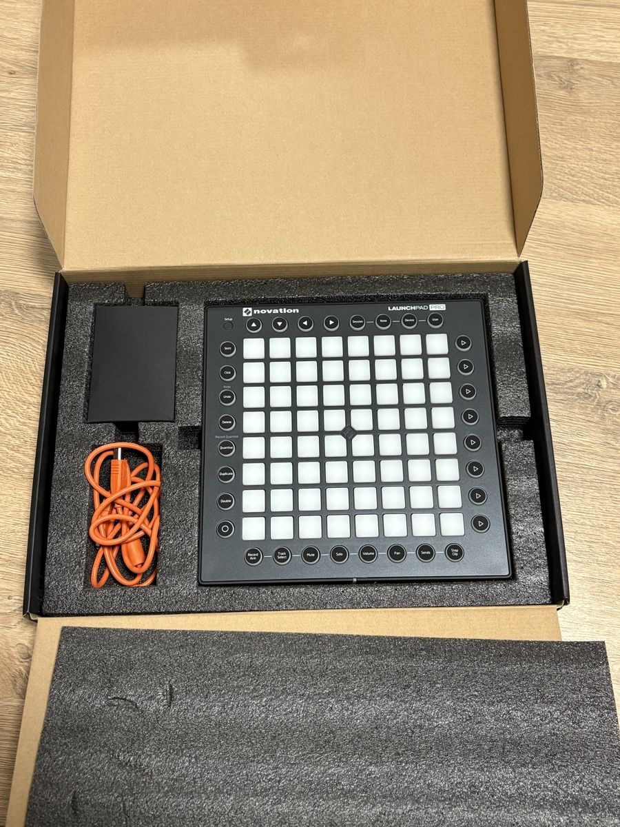 Novation Strumenti musicali: Novation Launchpad Pro – Nuovo (secondo la descrizione) da Marthalen venduto da Cre_r2pb 2
