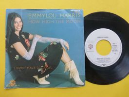 Emmylou Harris – How High The Moon