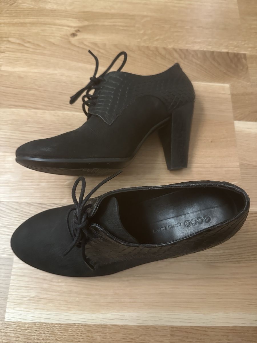 Ecco Damenschuhe: Ecco Black Leather Heeled Ankle Boots, Size EU 39 – Gebraucht aus Zürich von ira_27zx 2