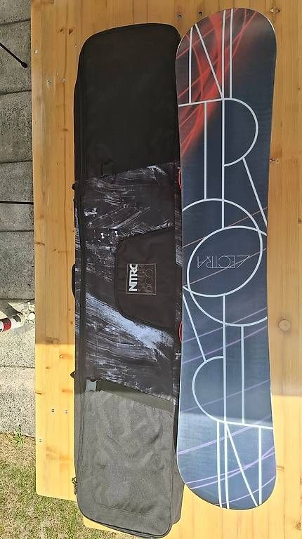 Boards: Snowboard mit Bindungen und Tasche-möglich mit Schuhe – D'occasion à Netstal par ebarbara01 3