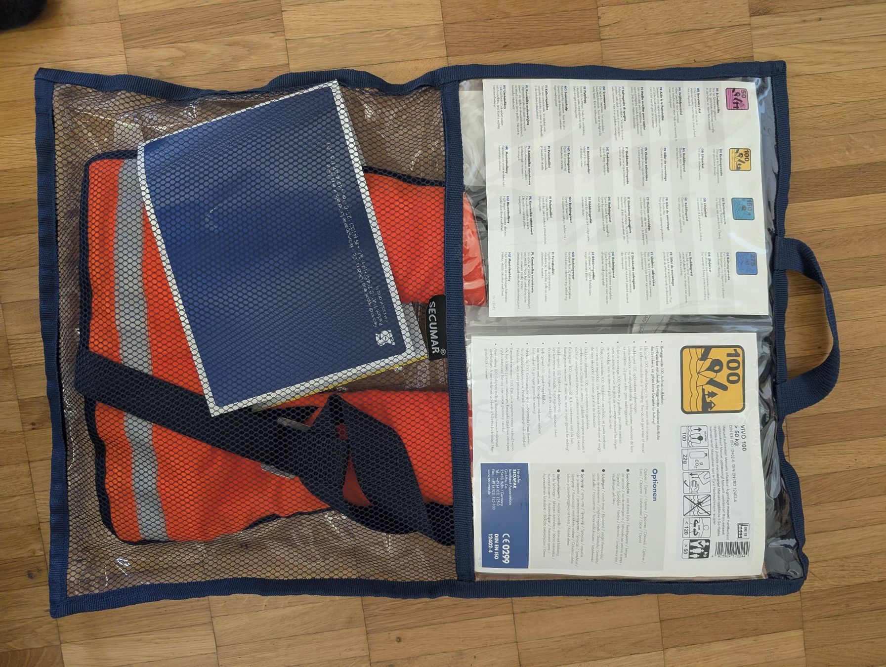 Gilets de sauvetage: Schwimmweste / Rettungsweste – D'occasion à Meilen par mar_6rl5 1