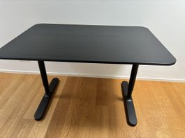 Schreibtisch BEKANT von Ikea