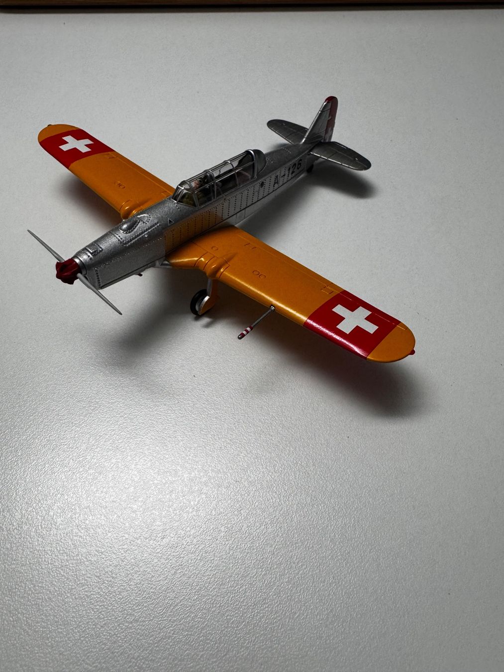 Schweizer Armee Modellbausätze & Standmodelle: Arwico Pilatus P-2 A-126 – Neu (gemäss Beschreibung) aus Thun von nic_yp8q 1