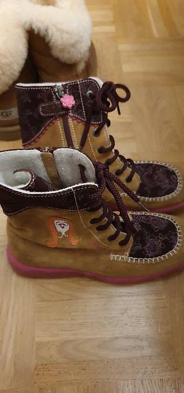 Scarpe per ragazze: Schöne Mädchen Stiefel.Gr.34 – Usato da Urtenen-Schönbühl venduto da vok_qw7w 1
