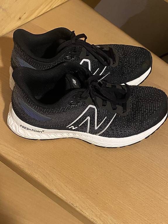 Scarpe per ragazzi: New Balance Turnschuhe Gr 35 – Usato da Allschwil venduto da CaSu- 1