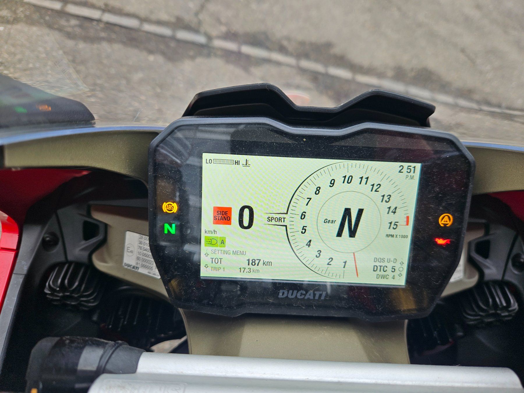 Ducati Strada: Neuwertige Ducati Panigale 4VS – Usato da Elsau venduto da stanco-abarth 3