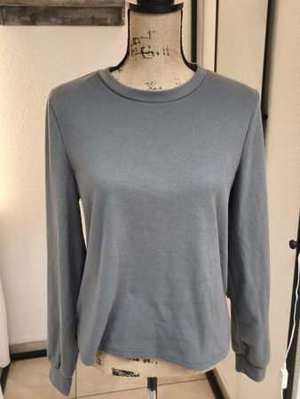 Damen Pullover blau langarm Rundhals guter Zustand