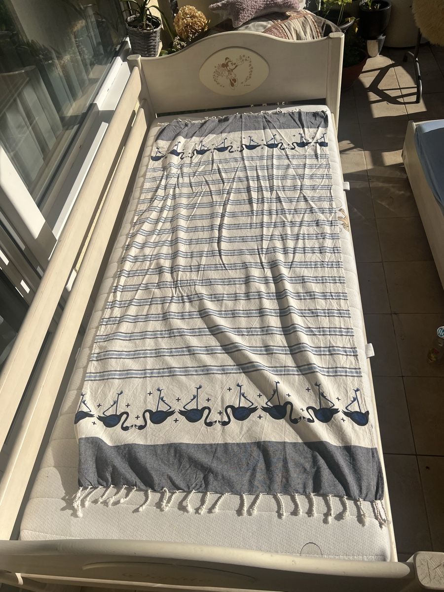 Letti: Jugendbett mit Gastbett ausziehbar – Usato da Meilen venduto da Romana13