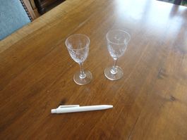 Verres à liqueur anciens en cristal taillé - 2 pièces