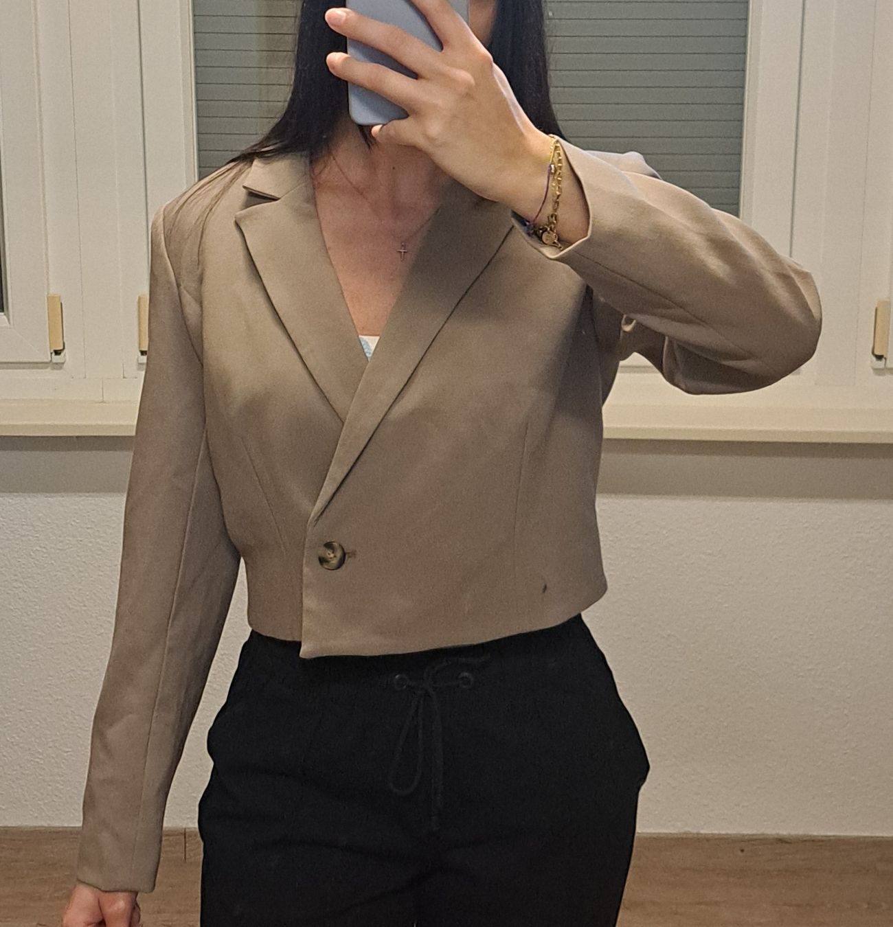 Only Giacche: Stylischer Blazer beige Gr. 38 – Nuovo (secondo la descrizione) da Wetzikon ZH venduto da secondhandsfashion