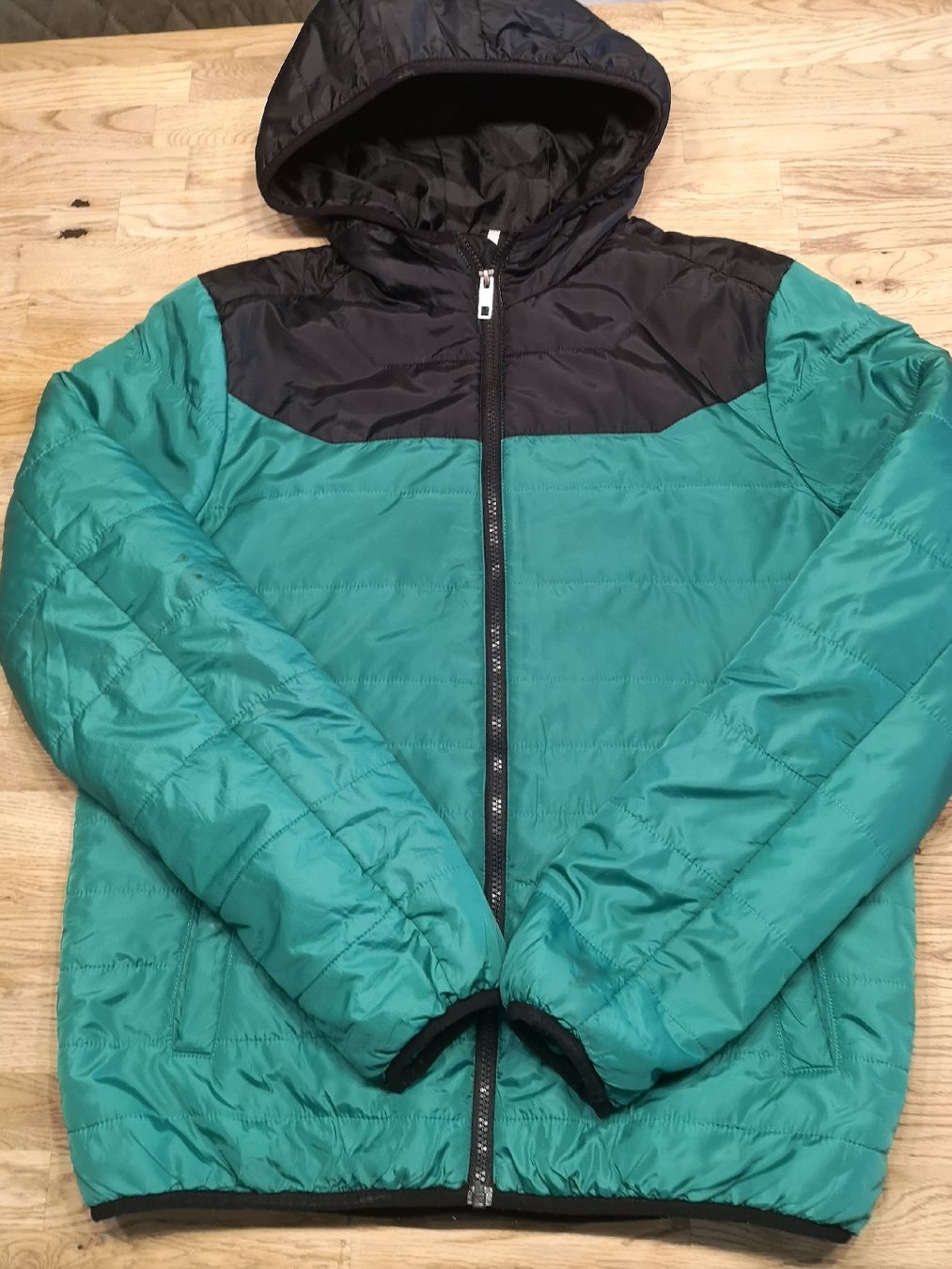 C&A Giacche: Winter Jacke Gr M von C&A. – Usato da Forch venduto da Hakyboss
