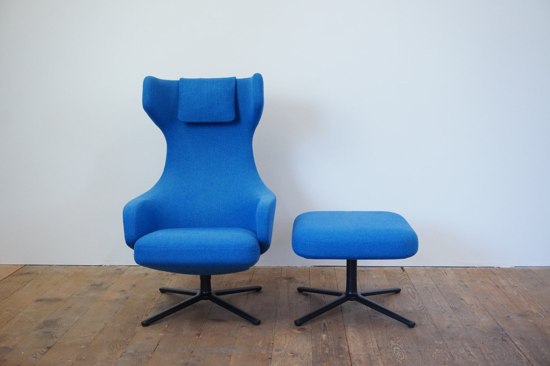Vitra Poltrone: Vitra Grand Repos mit Ottomane Stoff blau – Usato da Bad Zurzach venduto da QLASSIQ 1