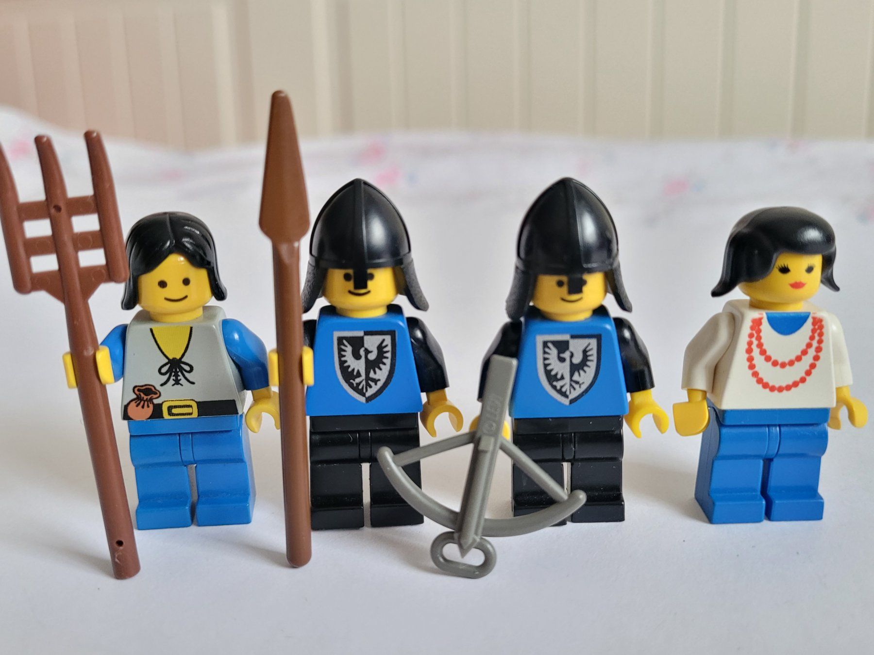 Lego Kit di costruzioni: 4 Lego Castle ritter figuren – Usato da La Tour-de-Peilz venduto da estelle69