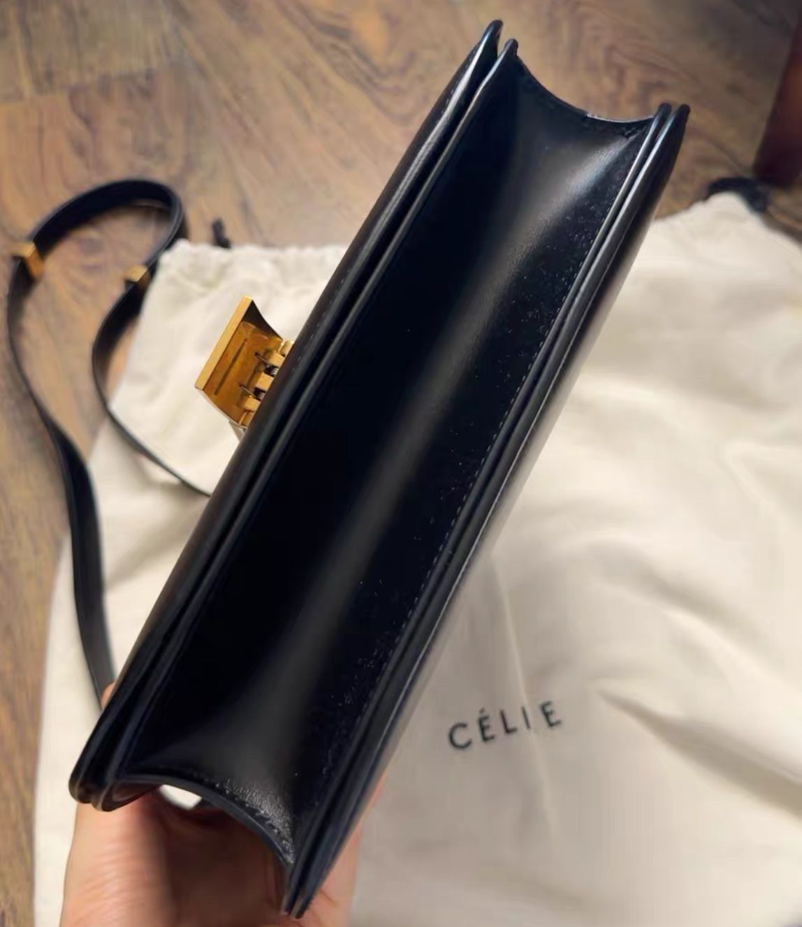 Celine Taschen für Damen: Original Celine BOX Medium Crossbody Handbag – Gebraucht aus Cureglia von Maas73 4
