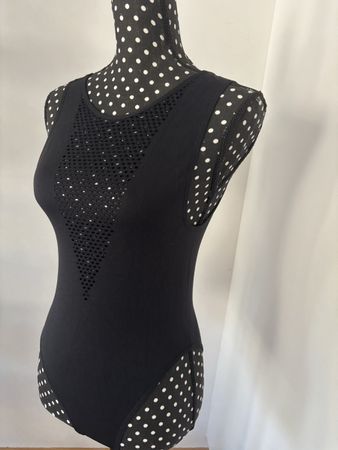 Schwarzer Body mit Mesh-Einsatz Gr. 36/38 (S/M) – wie neu