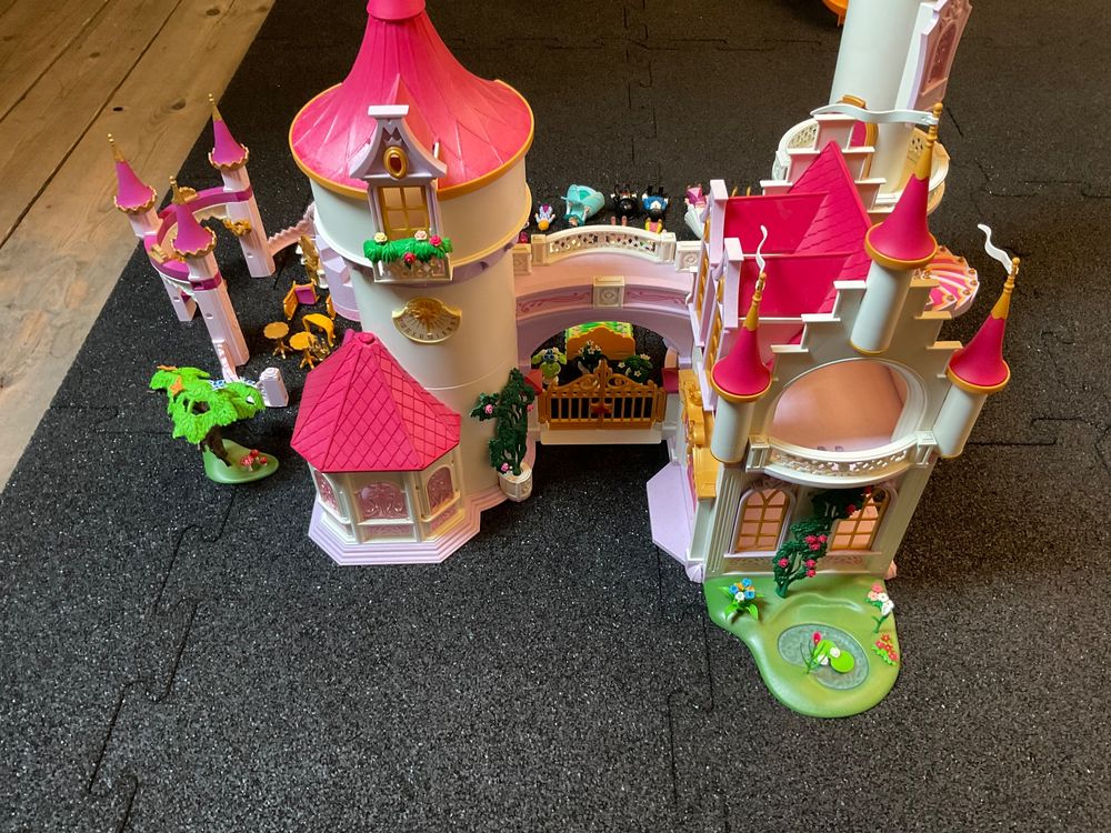 Playmobil Schloss mit Zubehör | Kaufen auf Ricardo