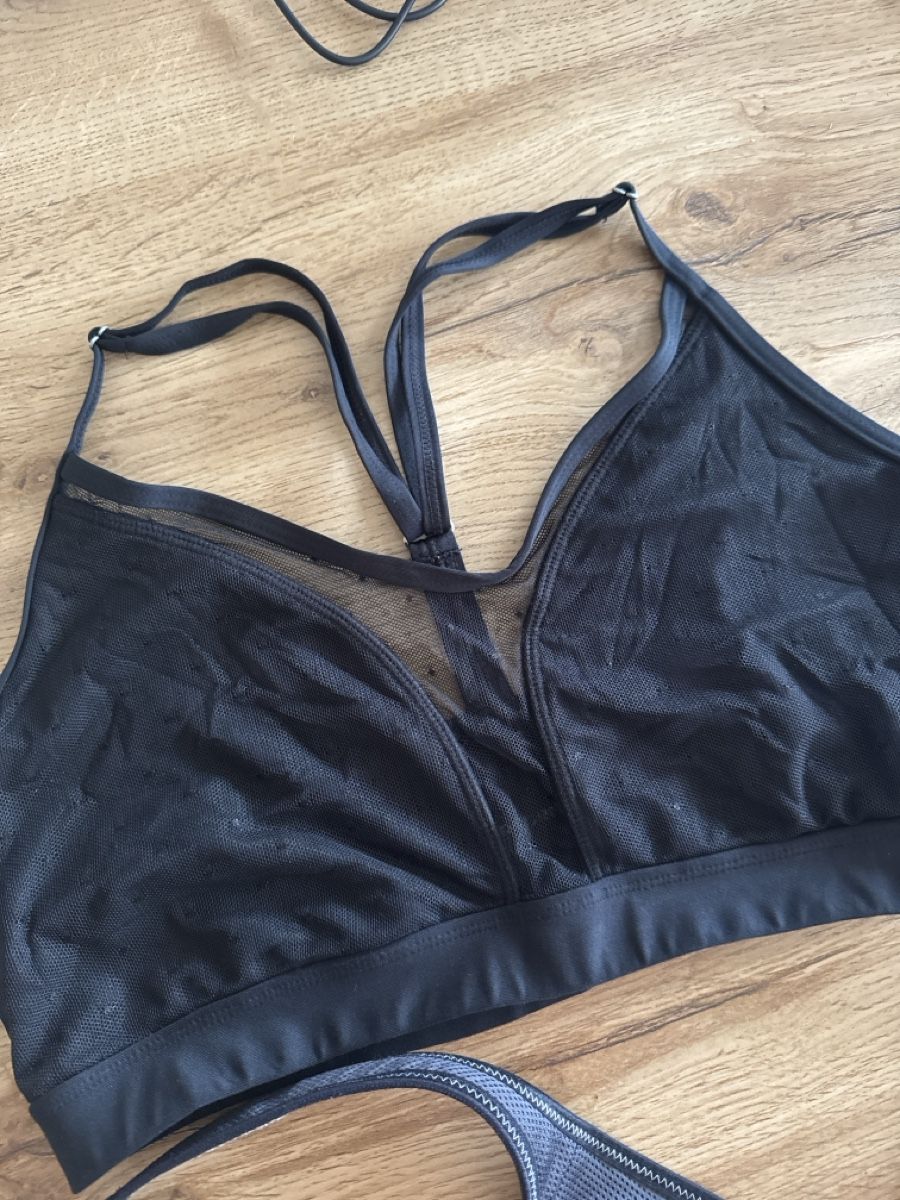 Altra biancheria intima: Sport BHs L – Usato da Hunzenschwil venduto da mila012 1