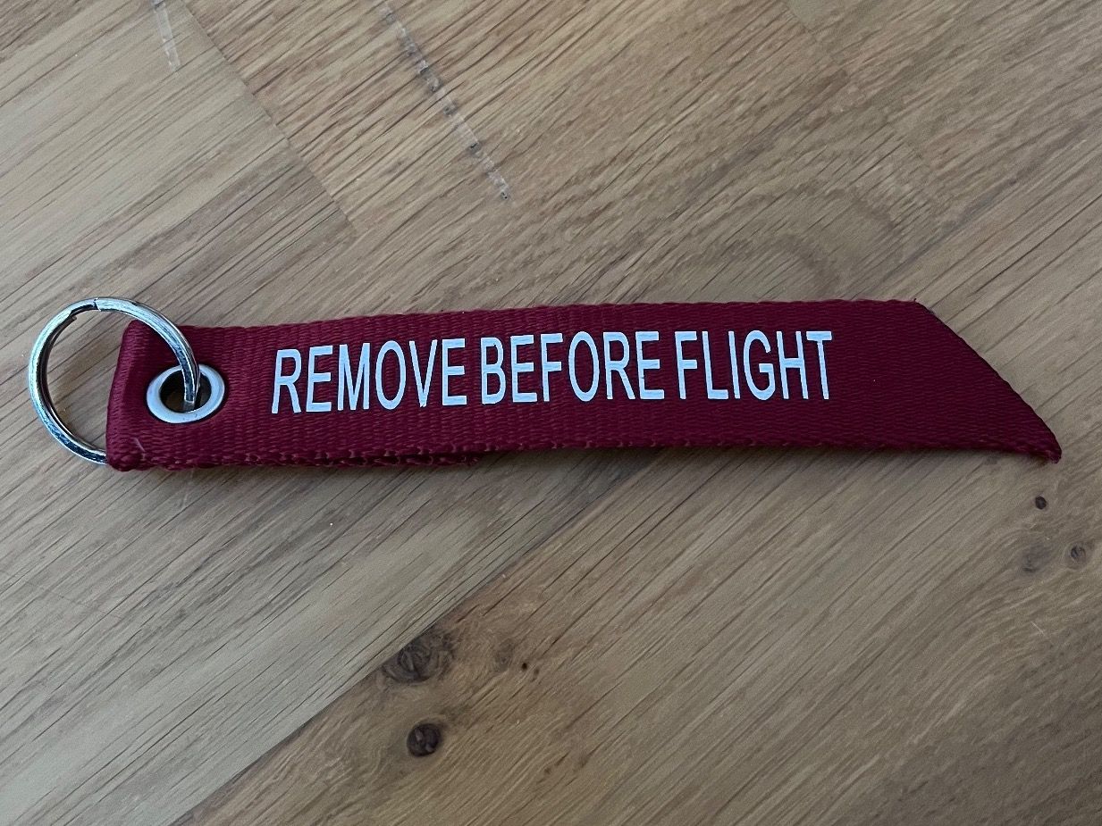 Portachiavi: Remove Before Flight Schlüsselanhänger – Usato da Stäfa venduto da PatrickOO7