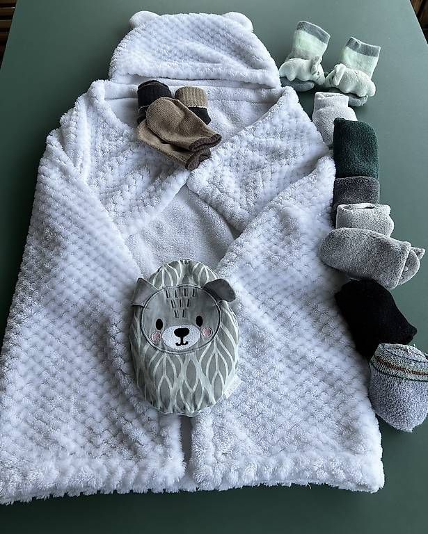 H&M Kleiderpakete & -sets: Kleiderpaket 62/68 Junge – Gebraucht aus Zürich von Nicacola87 4