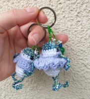 Set 2 Stück Amigurumi Schlüsselanhänger häckeln Frosch