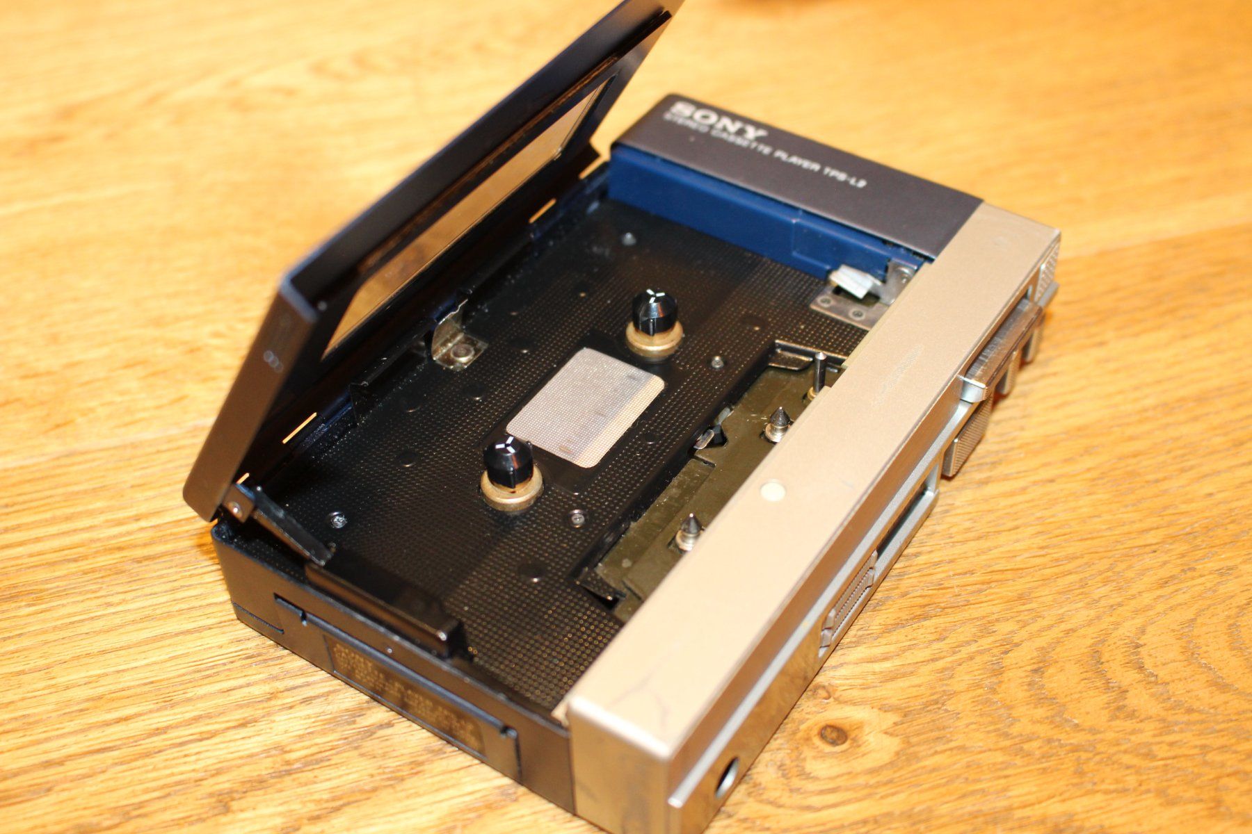 Sony Lettore multimediale portatile: SONY WALKMAN TPS-L2 "GUYS  & DOLLS" – Difettoso da Ottenbach venduto da steineschaufler 5