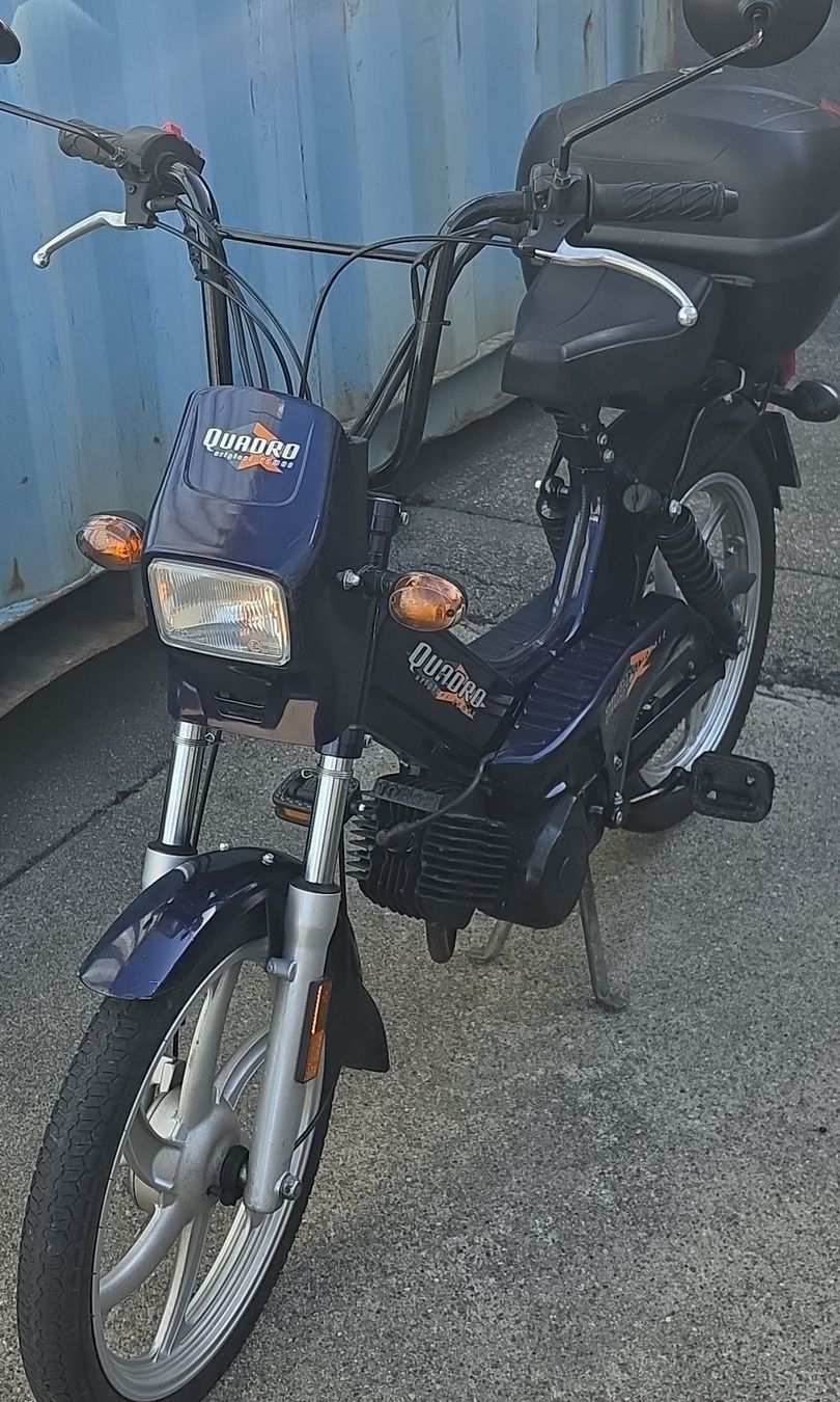 Tomos Ciclomotori: Töffli Tomos Quadro(tomos) – Usato da Künten venduto da Schnaepplihuus